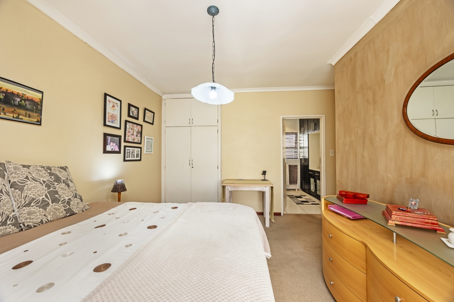 4 Bedroom Property for Sale in Kenridge Western Cape